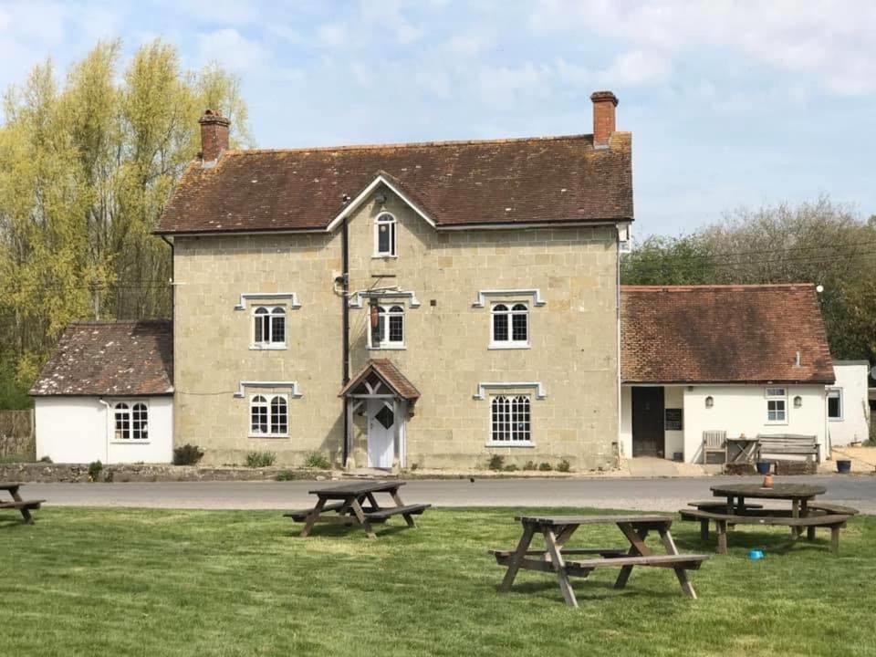 The Benett Arms Bed & Breakfast Shaftesbury Exterior photo